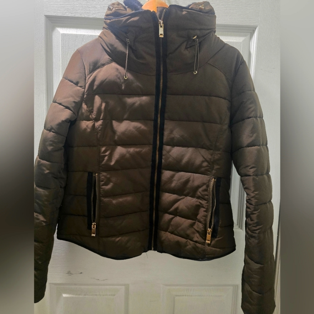 Zara Brown Puffer Jacket Quilted Hooded Design